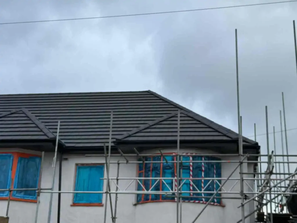 spider roofer contractor London